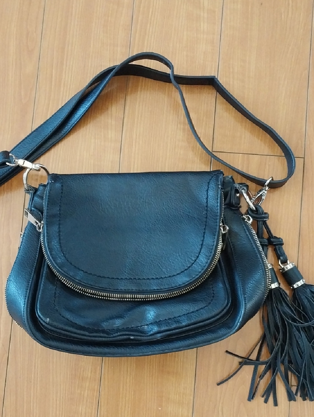 ALDO Faux Leather Crossbody JENNIFER Similar Bag Bag Handbag Tassel Accent